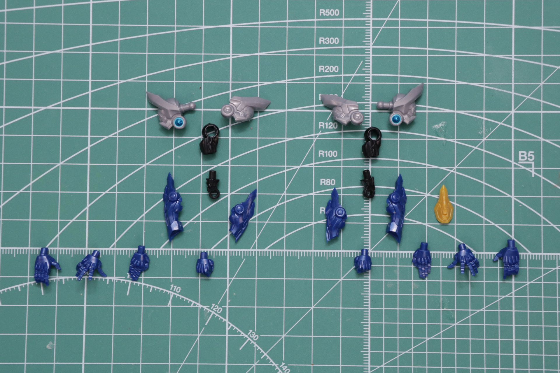 シンプルな構造ながら可動を備えている