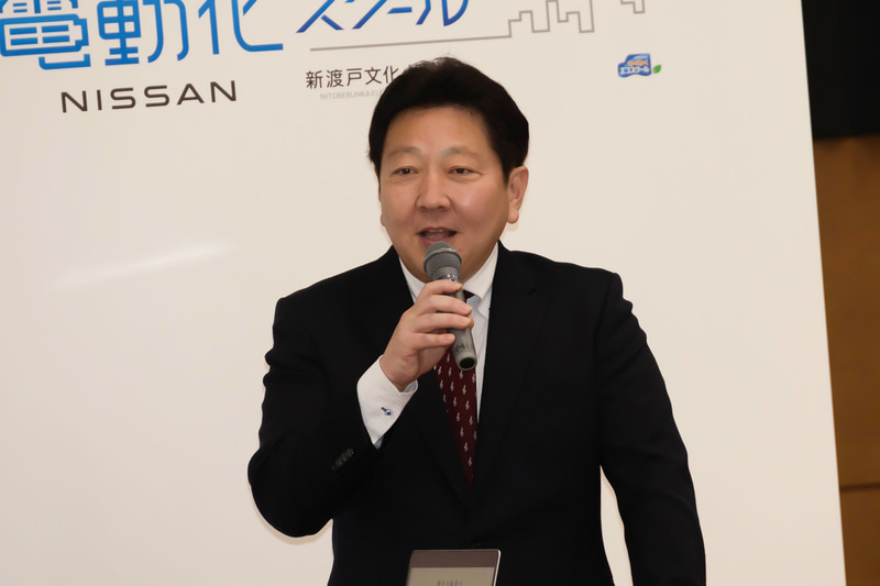 授業の最後に、来賓者の中野区長 酒井直人氏から講評が述べられた