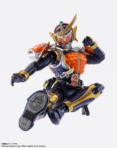 S.H.Figuarts仮面ライダー鎧武オレンジアームズ&バロンバナナアームズ S.H.Figuarts（真骨彫製法） 仮面ライダーバロン バナナアームズ