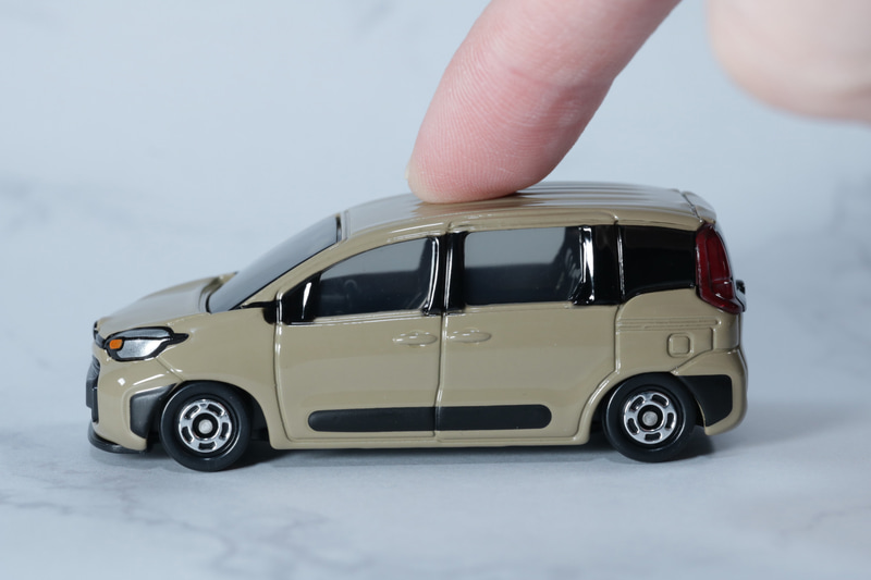 アクションにはサスペンションアクションを搭載