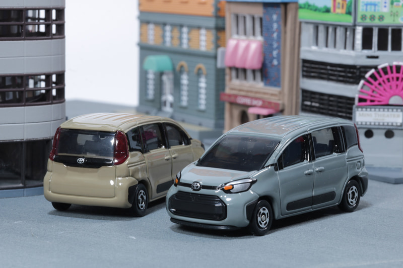 曲がり角で同じ「シエンタ」を発見