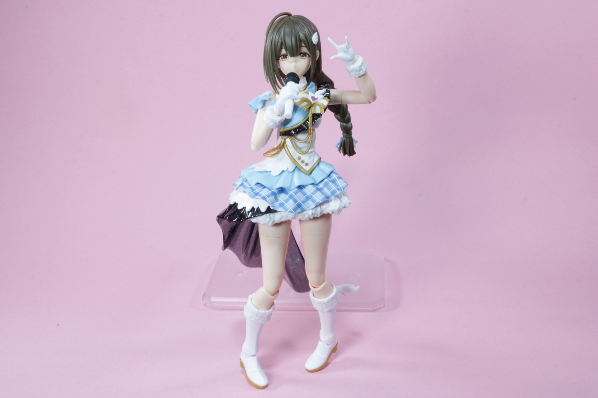 アイドルらしいアピールもできる