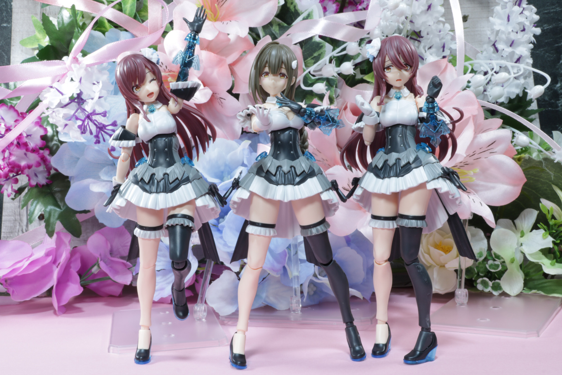 衣装を「30MS オプションボディパーツ アルファシスターズファンタズム1[カラーA]」に変更。桑山千雪は30MS アイドルマスター シャイニーカラーズ オプションボディパーツ ビヨンドザブルースカイ2[カラーA]の「脚部パーツ」を使用