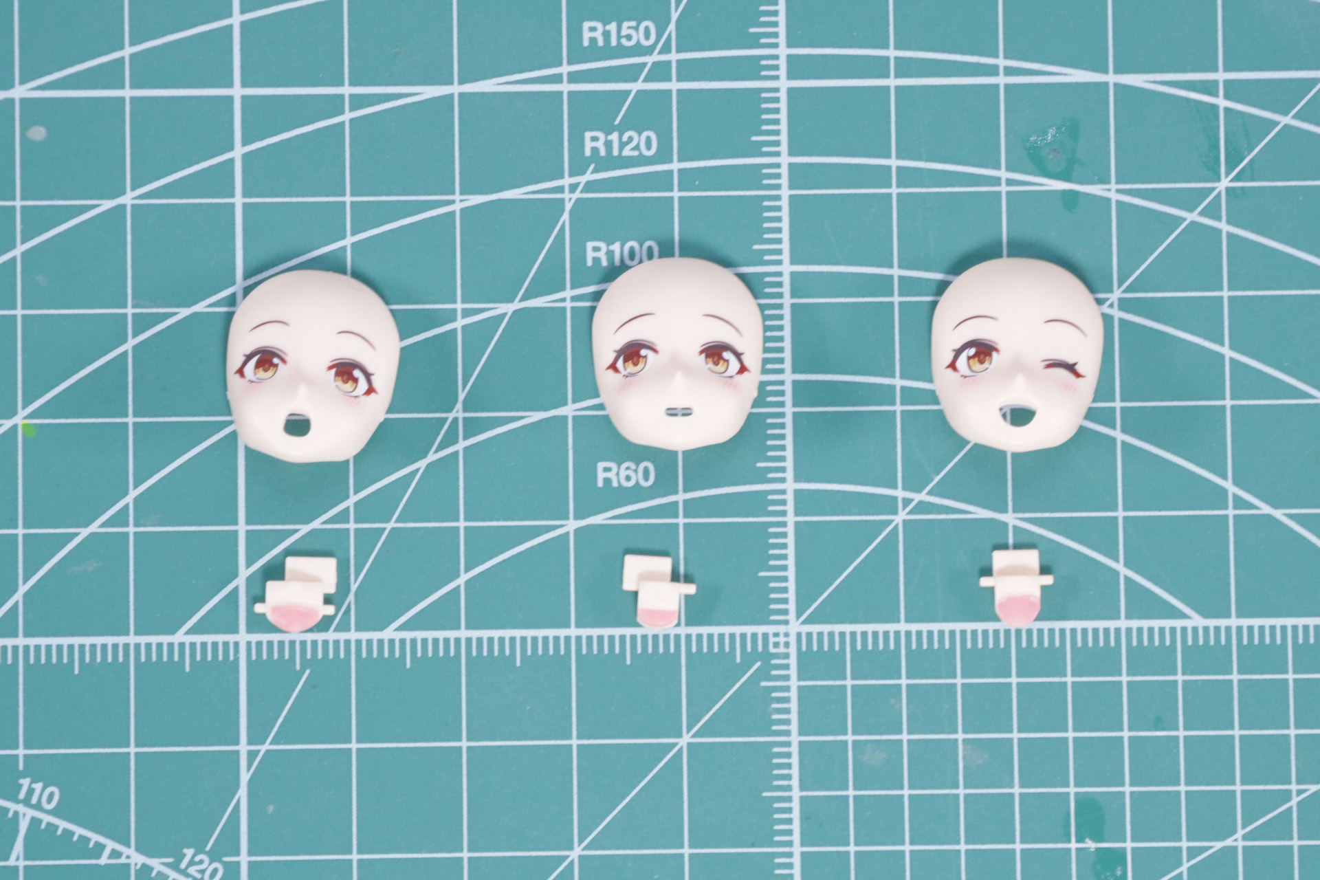 前準備として各表情パーツを組んでおく