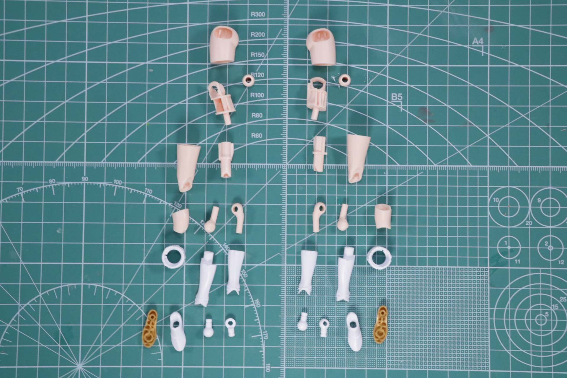 パーツ点数を控えつつ、見栄えもばっちりな構成