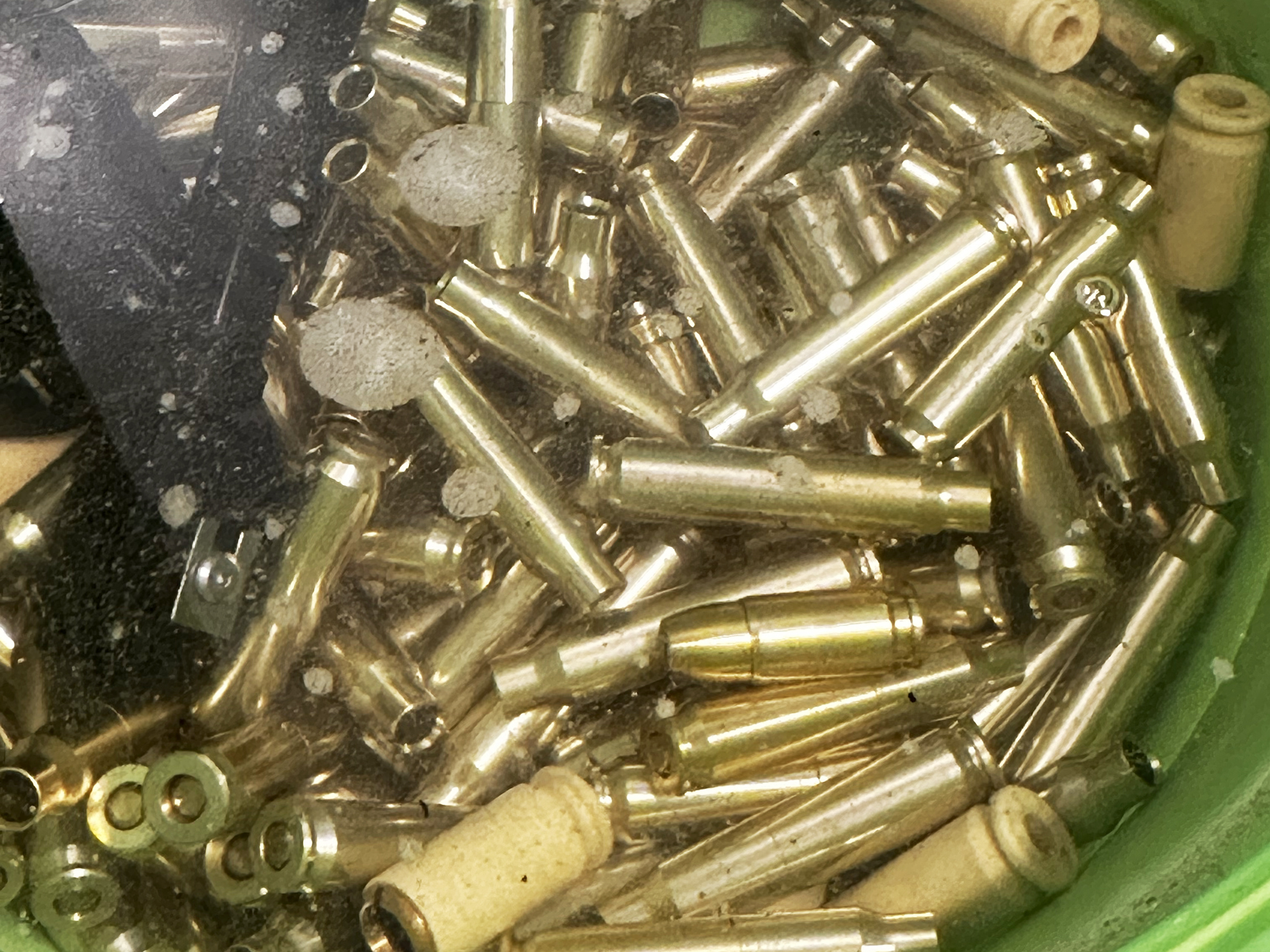 撃ち終わったカートリッジは、なるべく早くクリーニングしたい。帰ってきたら、とりあえず洗剤入りの水に漬けるだけでもやっておきたい