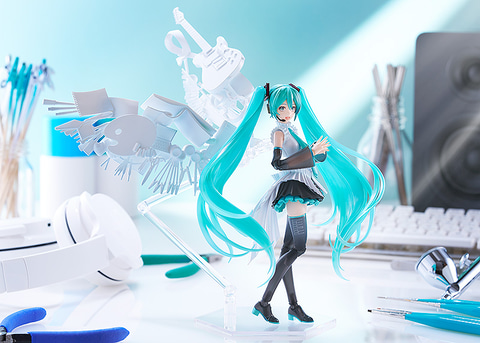 プラモデル「PLAMATEA 初音ミク Happy 16th Birthday Ver.」が9