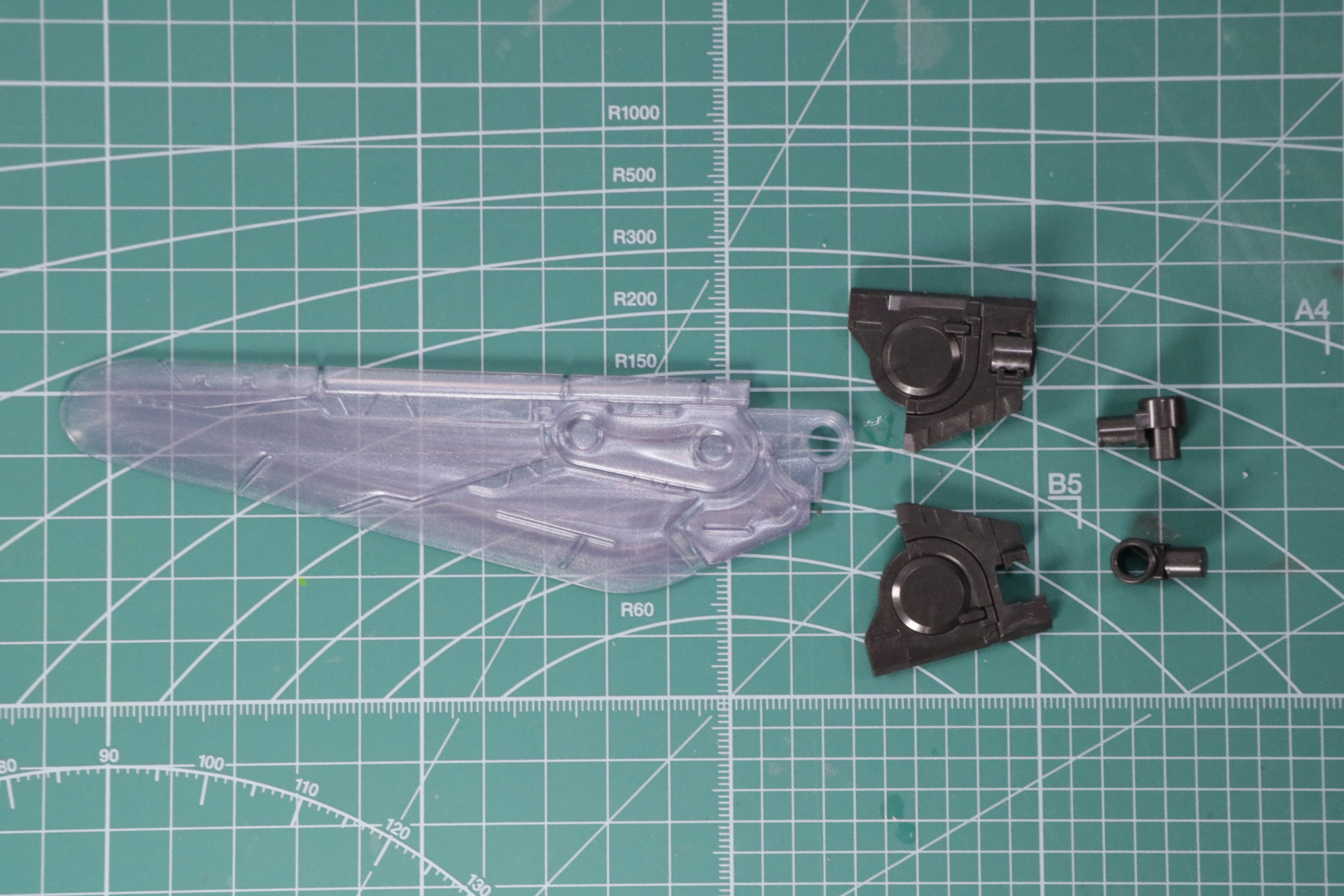 オーニソプターウイング小の組み立て