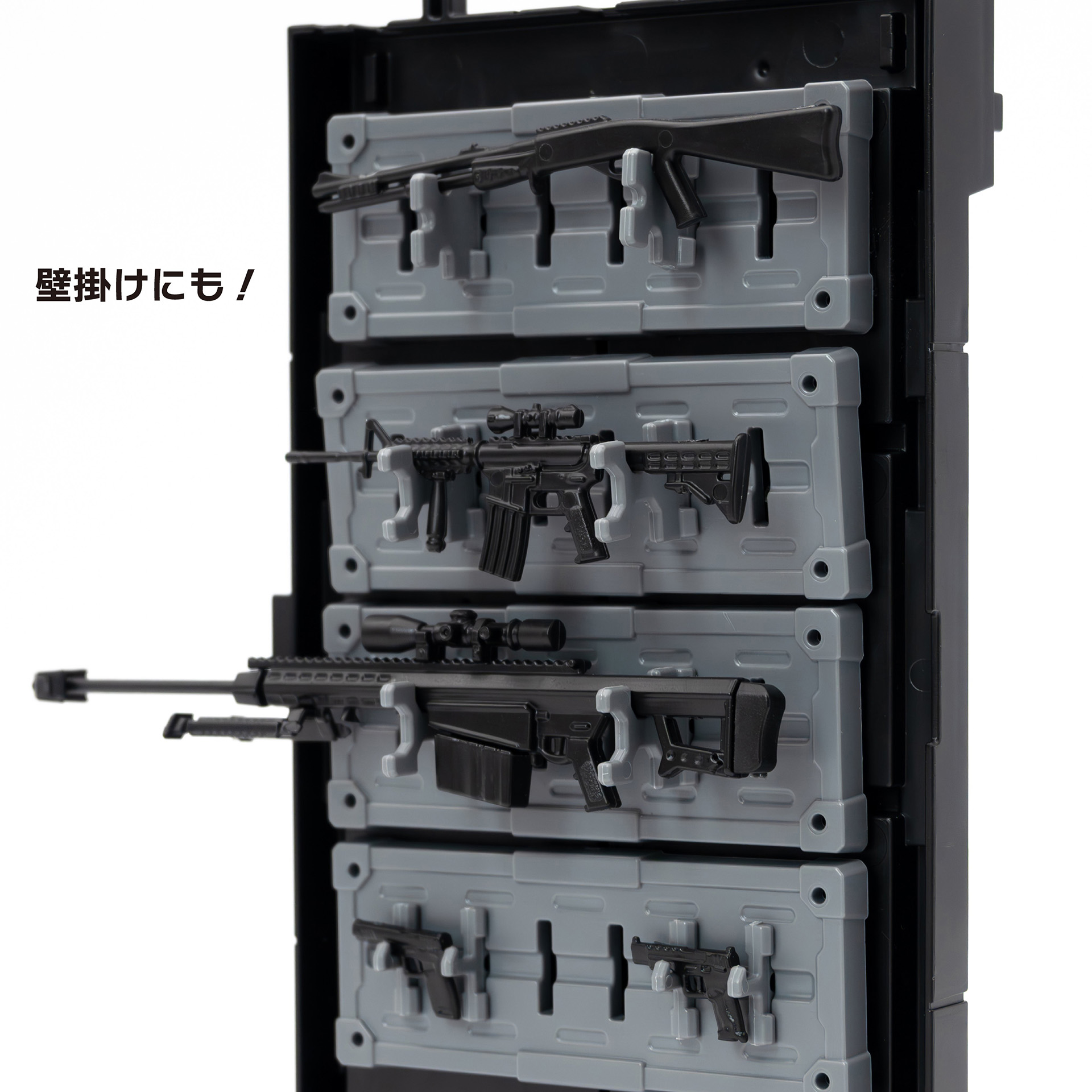 共通の台座は壁掛けディスプレイも可能