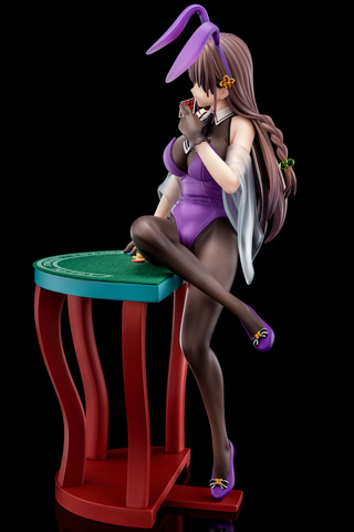 聖剣学院の魔剣使い」よりエルフィーネ・フィレットのバニー姿が