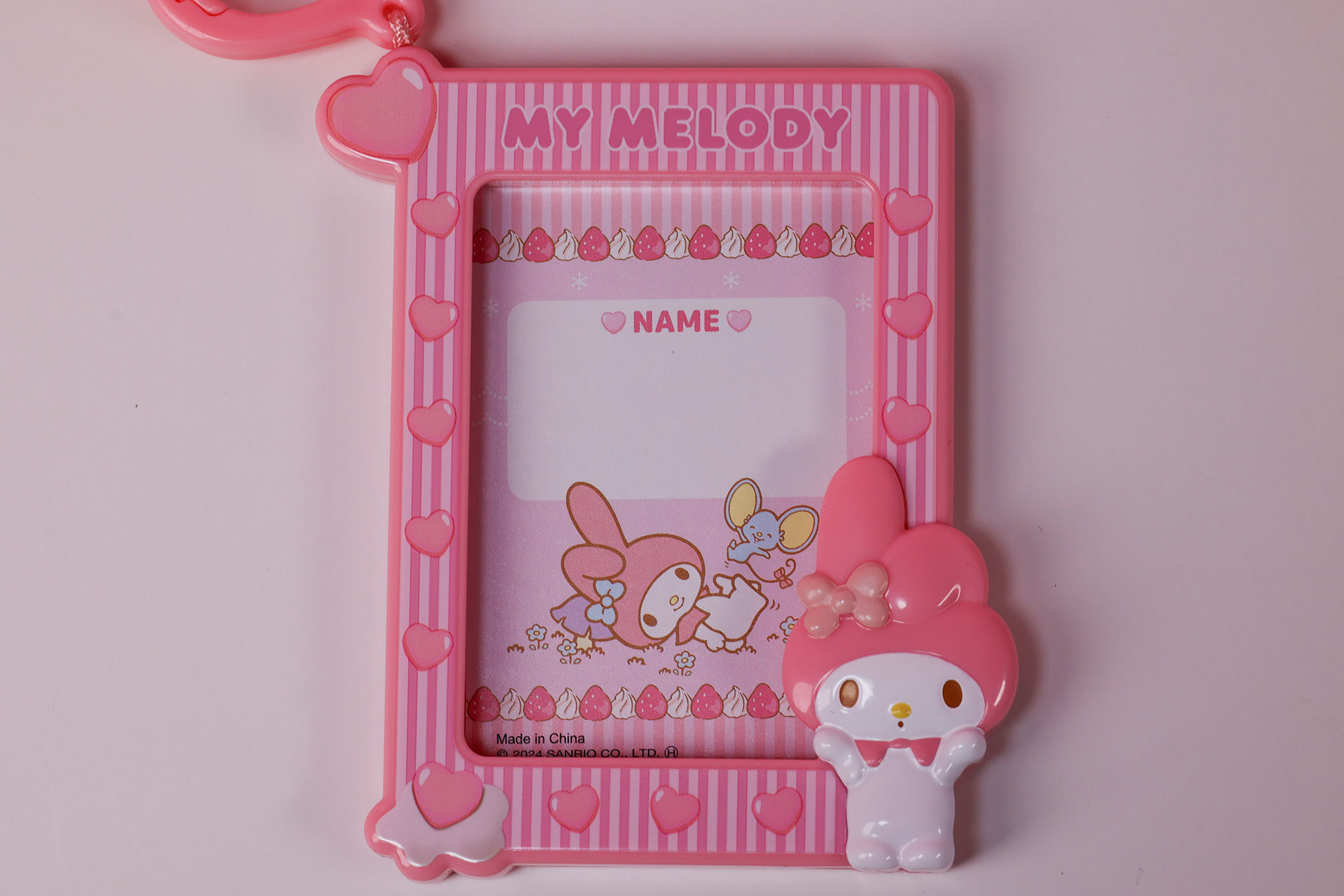 カードの名前を書き込む側をカードホルダーに入れたところ