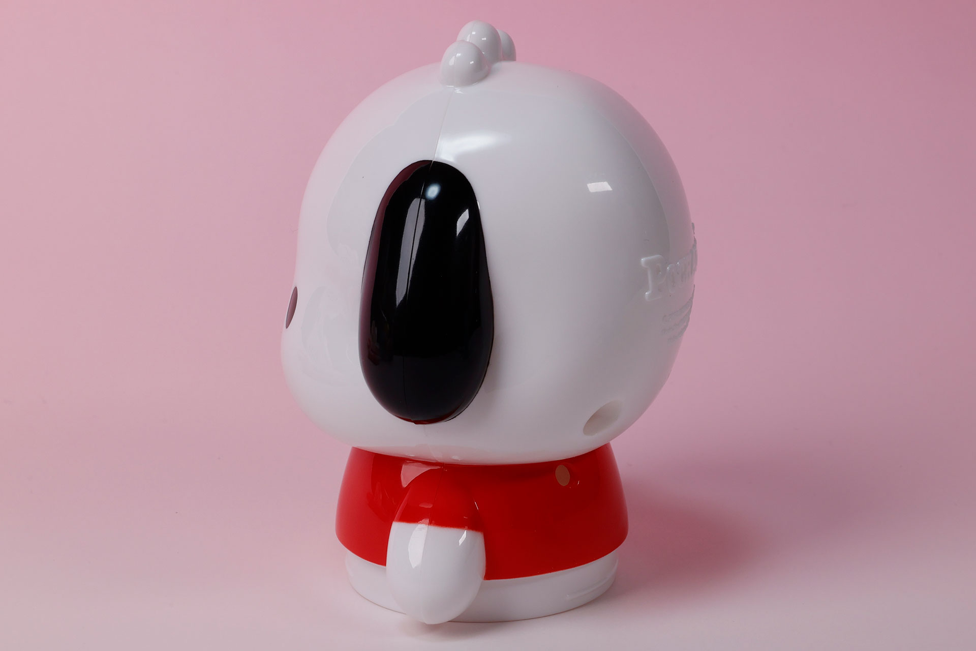 横から見てもそこそこ厚みがある