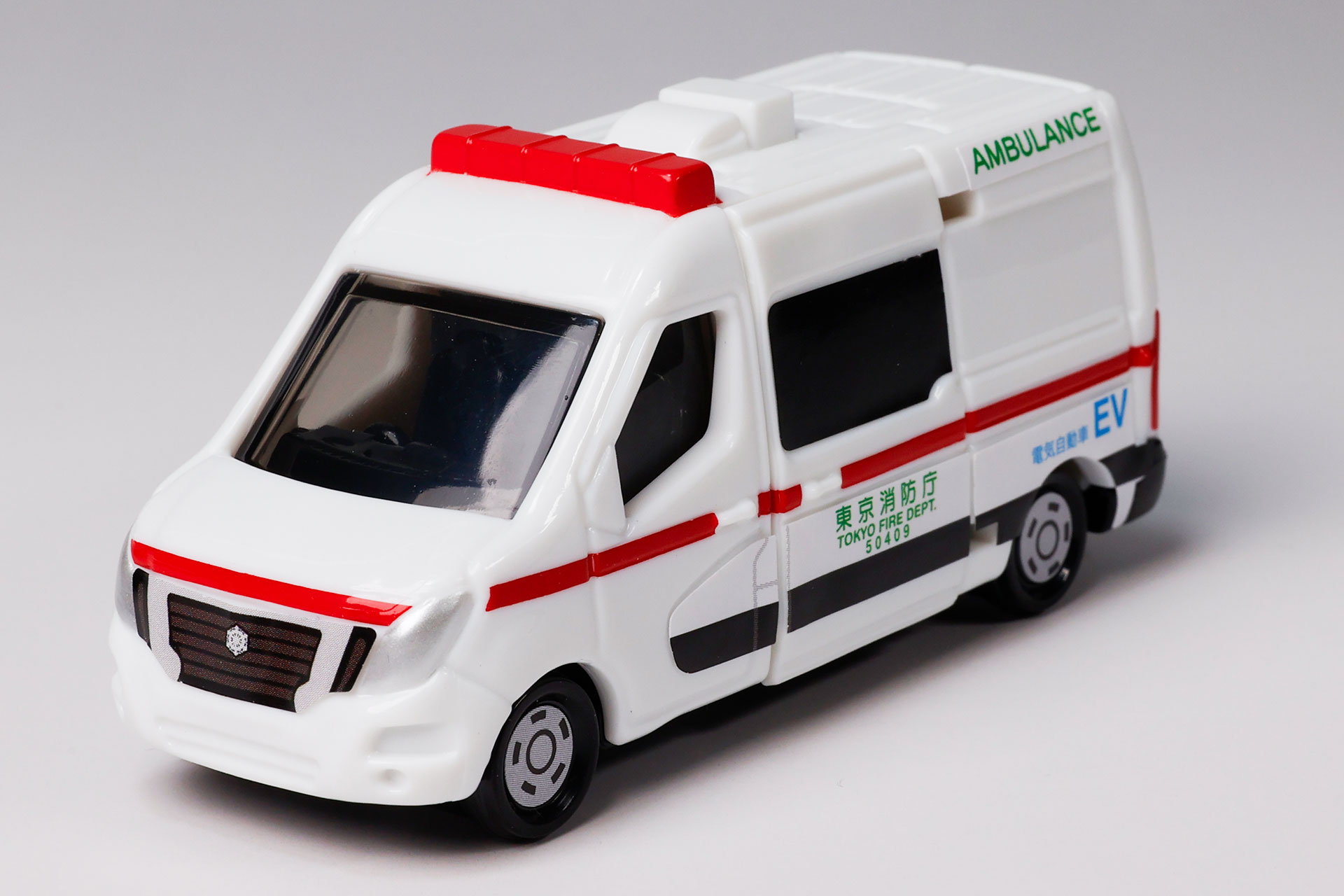 デザインはシールで再現したものだ