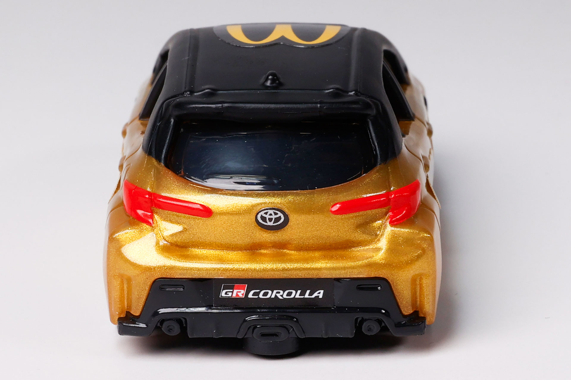 背面側からはドッシリとして見える