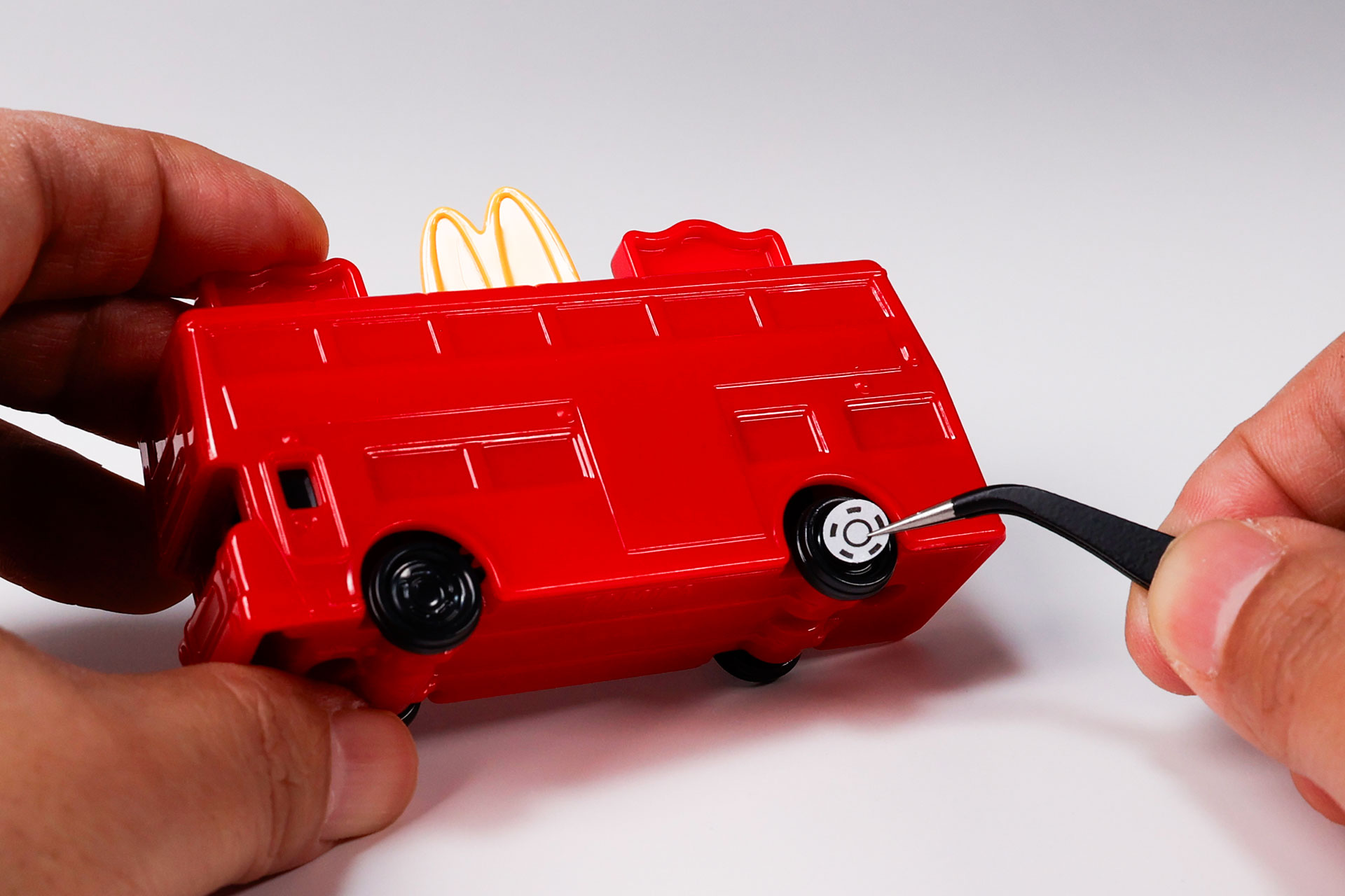 シールを貼っていくことで、だんだん賑やかな雰囲気になっていく