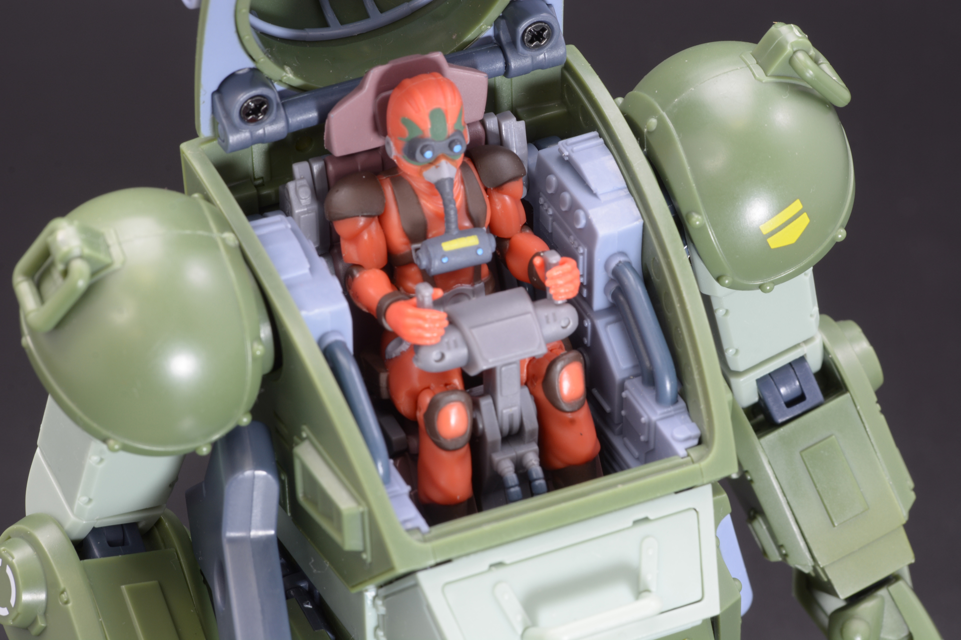 詳細なメカ描写はスコープドッグのスケール感ならでは