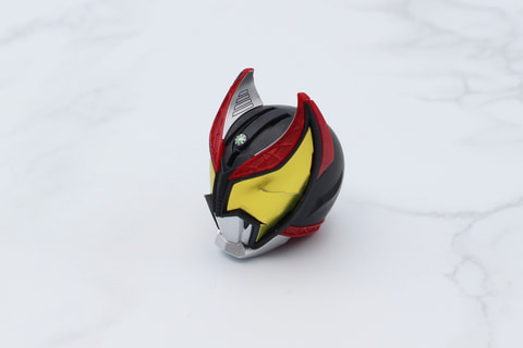 レビュー】「Figure-rise Standard 仮面ライダーキバ キバフォーム