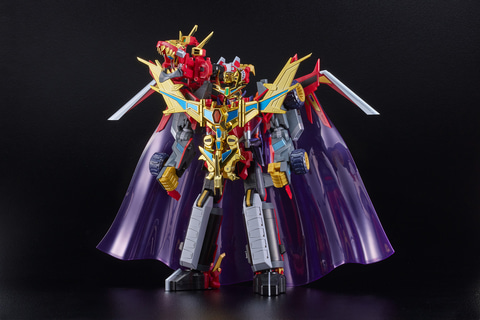 THE合体「ゴルドバーン」が豪華金メッキ仕様となった「THE合体