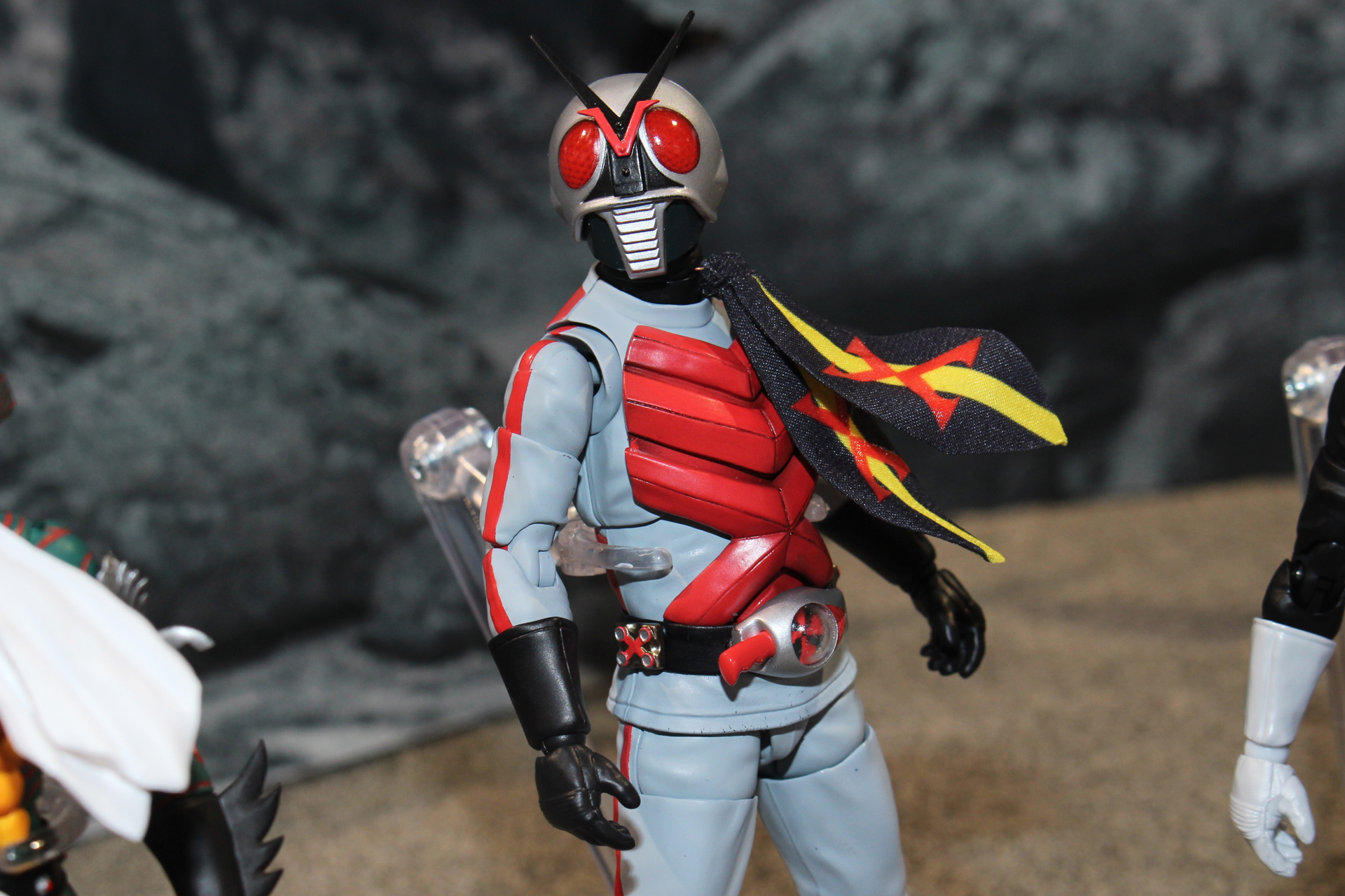 「S.H.Figuarts（真骨彫製法） 仮面ライダーX」。10月発送予定。価格は9,900円。プレミアムバンダイ販売商品