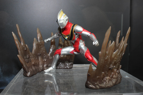 S.H.Figuarts真骨彫ウルトラマンガイアSSV カスタム 改造品 改造品S.H.Figuarts 真骨彫 ウルトラマンガイアSSV カスタム