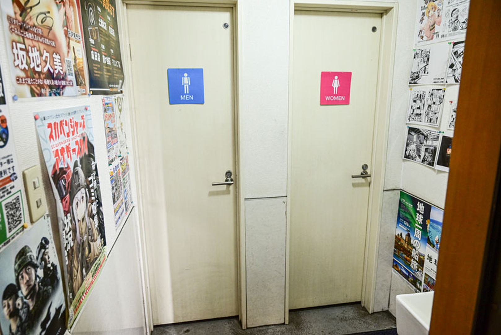 施設内に用意されたトイレ。セーフティエリアと繋がっており、すぐ利用できる