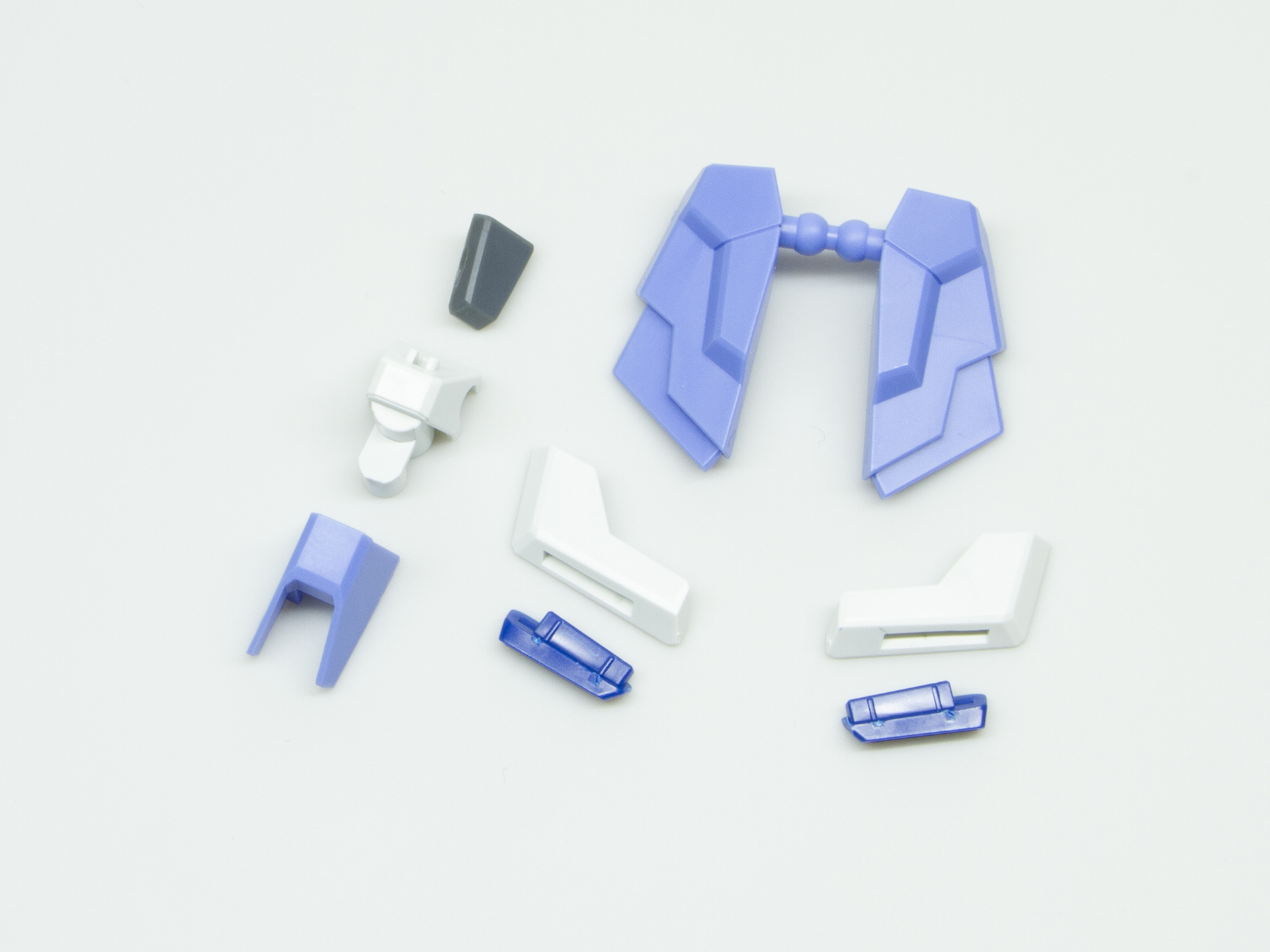 膝関節はすね部分に組み付ける際の方向に注意する