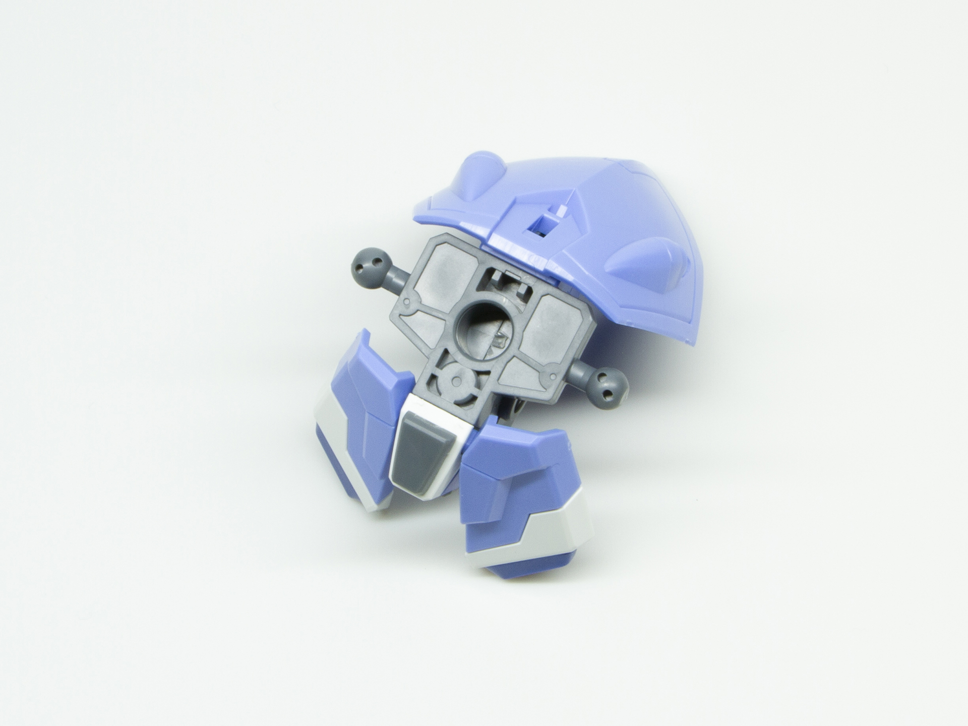 膝関節はすね部分に組み付ける際の方向に注意する