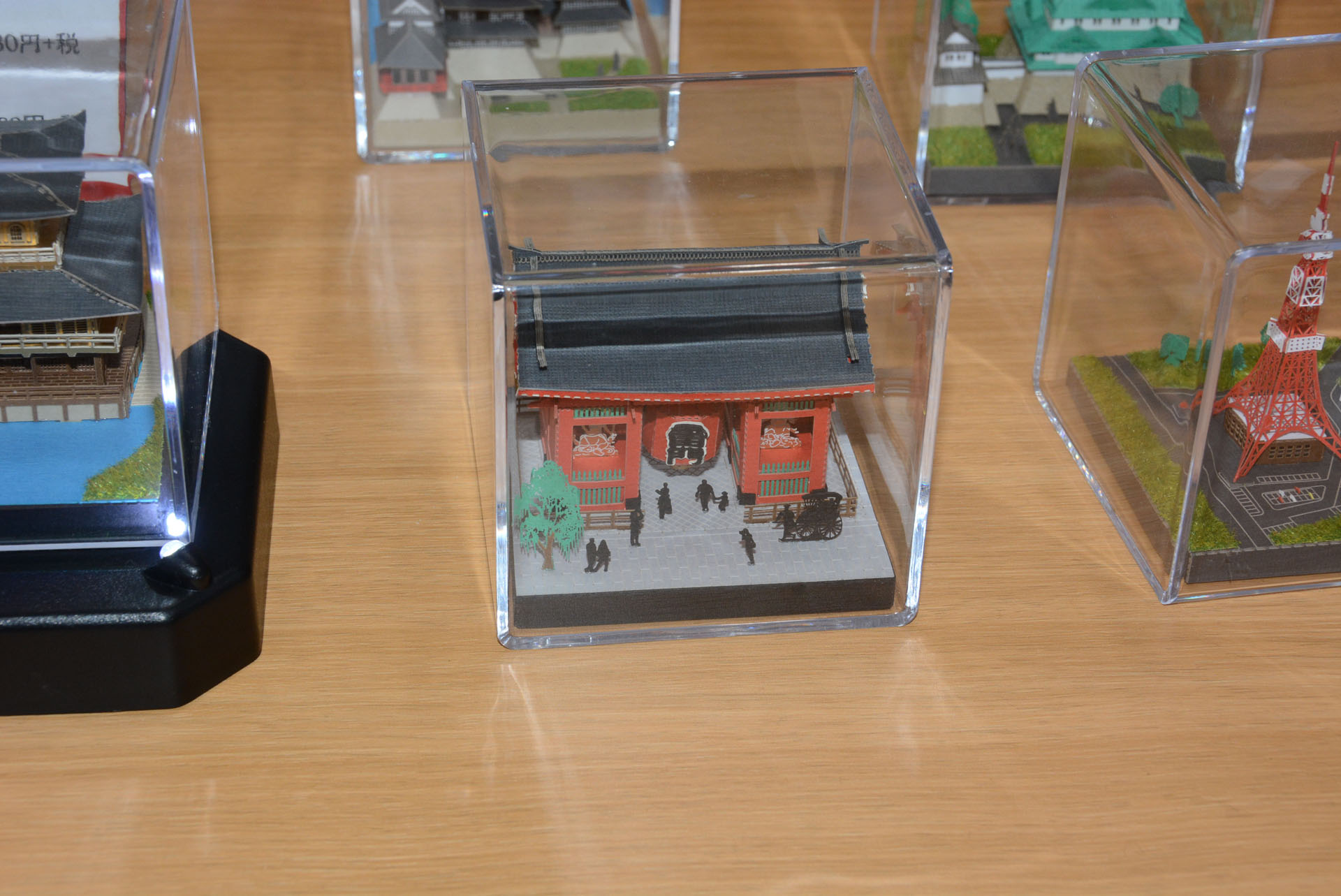 観光客も表現した「浅草」