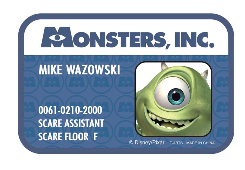 サリーとマイクの社員証カードも付属する