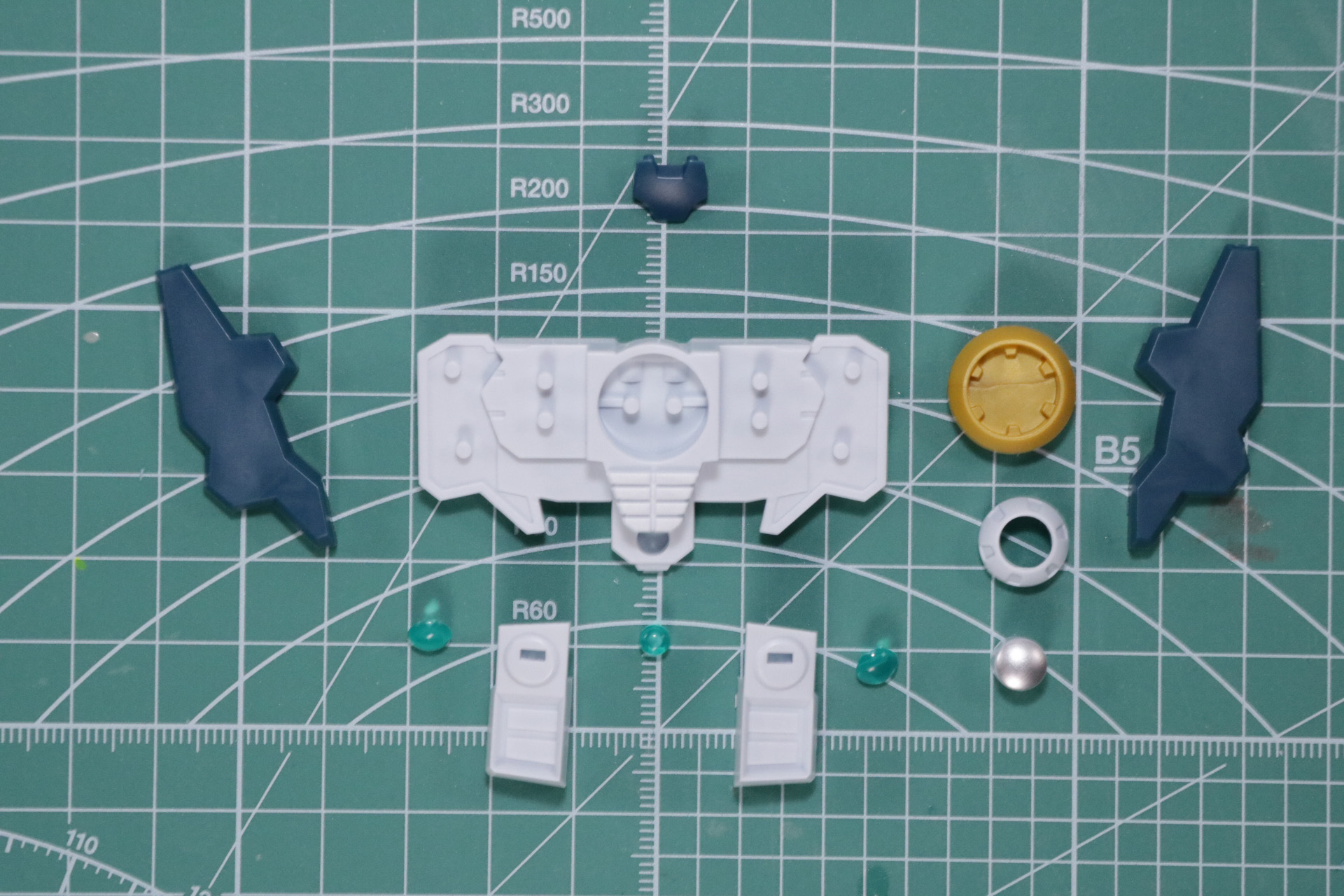 「日輪光烈絶撃破」再現用の胸部パーツ