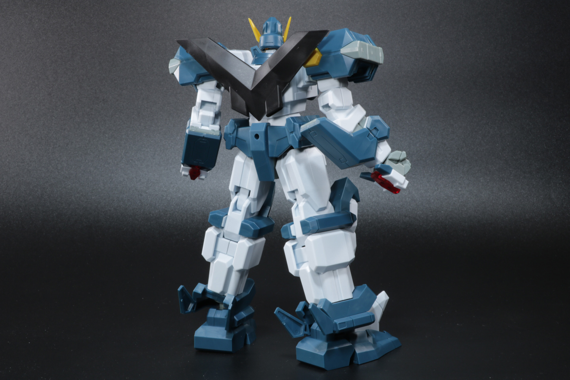 後ろ姿も重厚感ある雰囲気