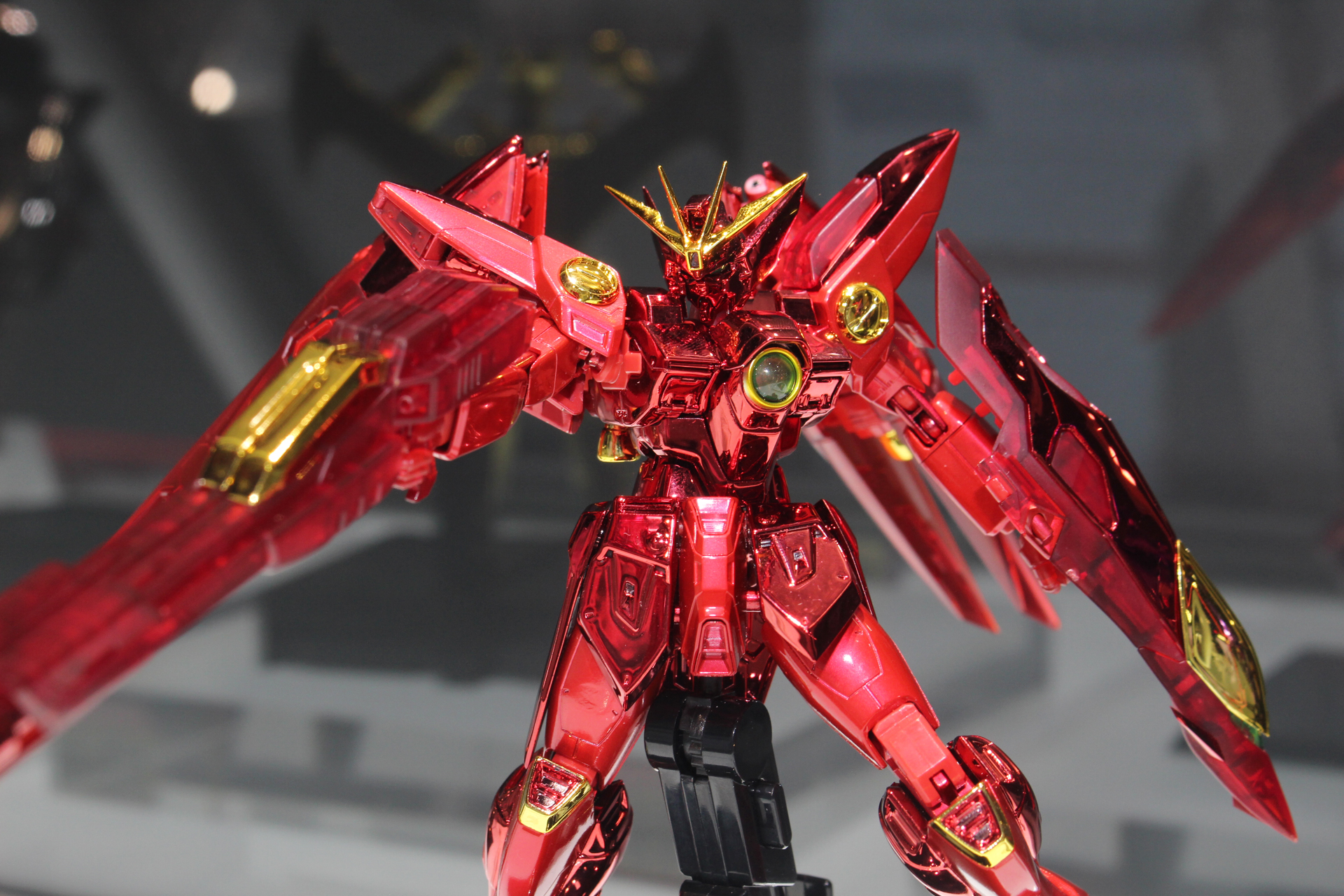 「METAL ROBOT魂 ＜SIDE MS＞ ウイングガンダムゼロ CHOGOKIN 50th Exclusive」。ウイングガンダムゼロとしては珍しい、メタリックレッドとゴールドの配色が美しい