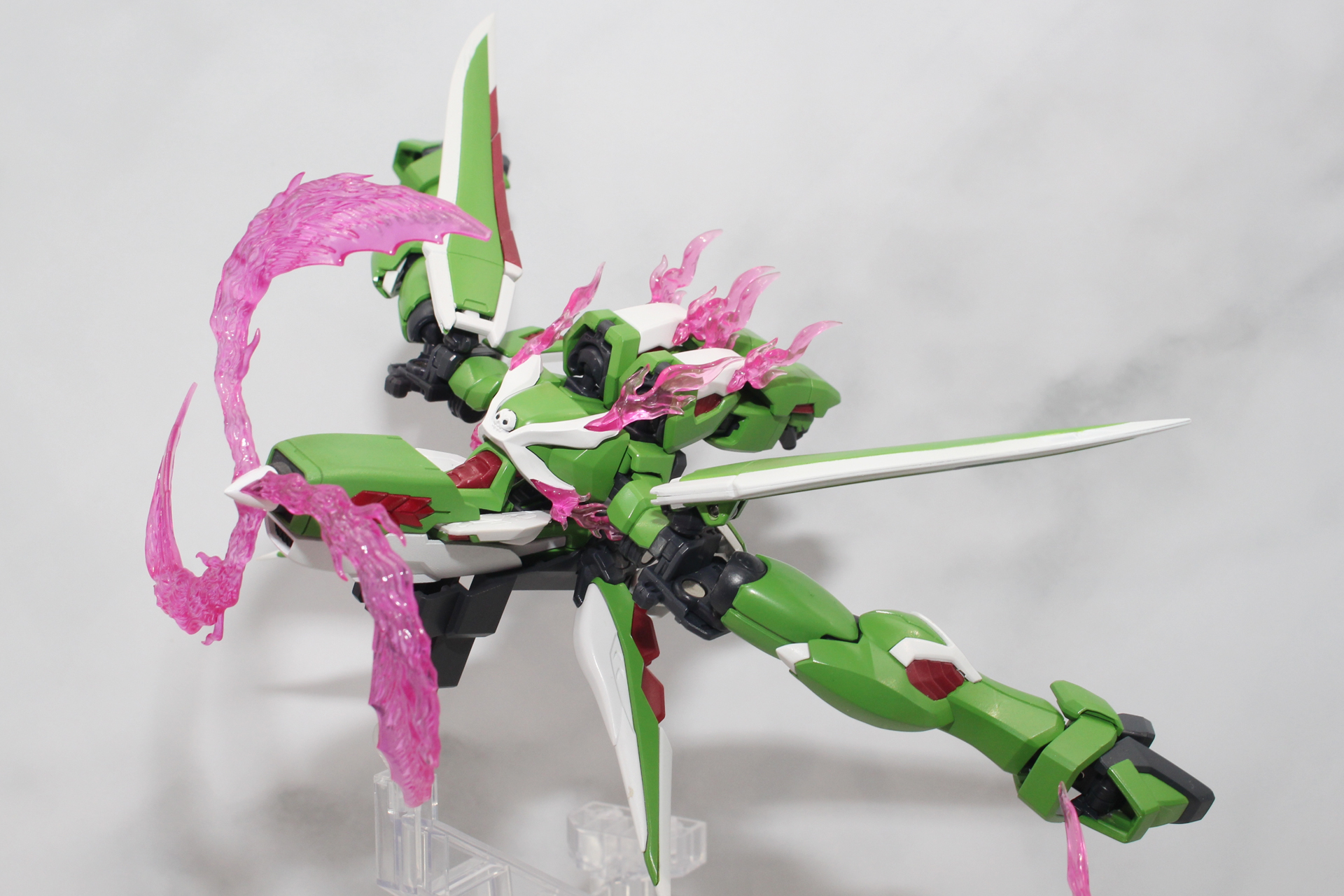 蜃気楼鳥形態にも変形が可能