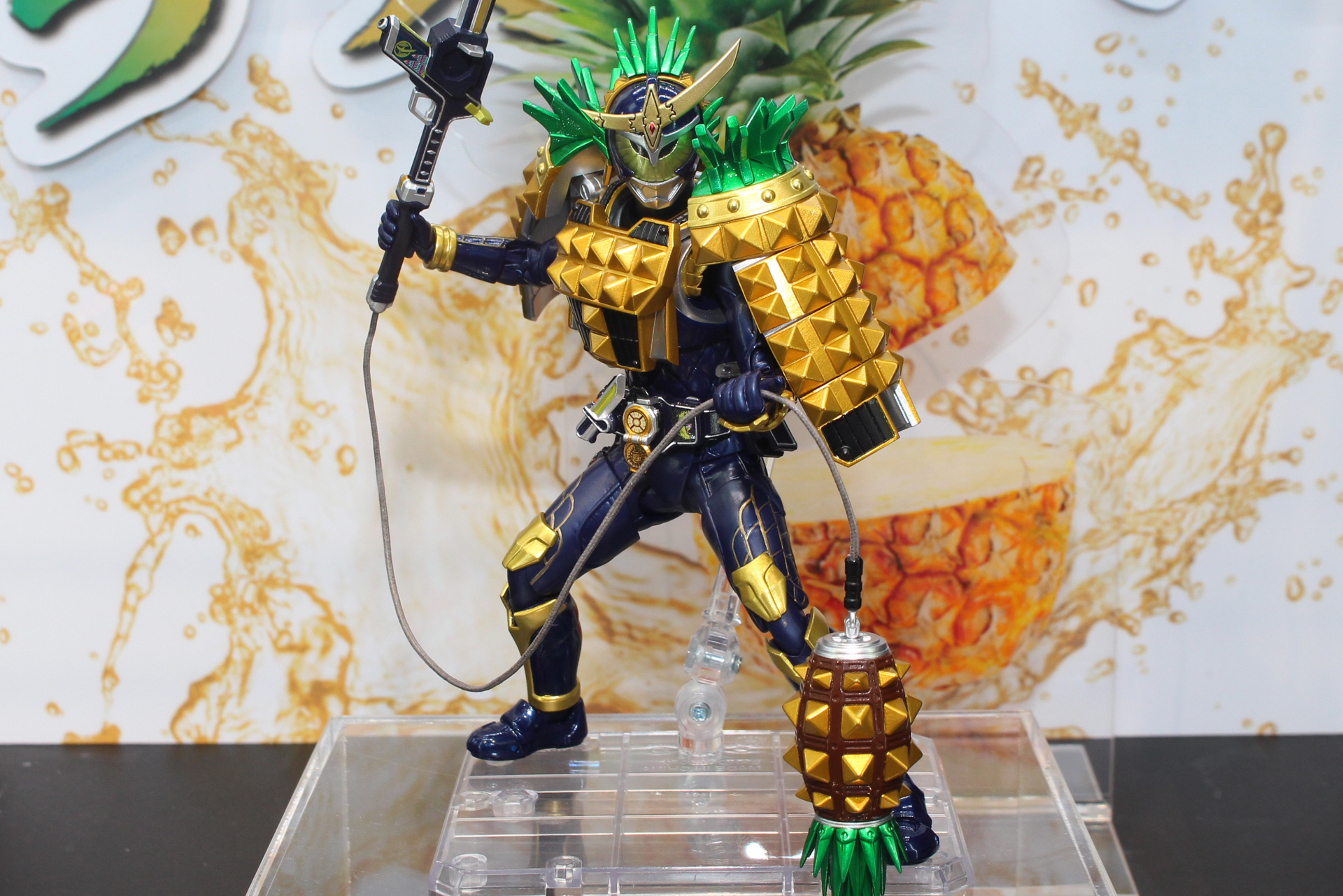 スパイクがいかついパインアームズ。アームズウェポンはパインアイアン