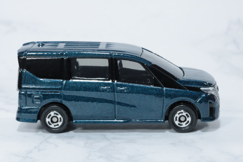 裏側にはシャフト造形が再現されている