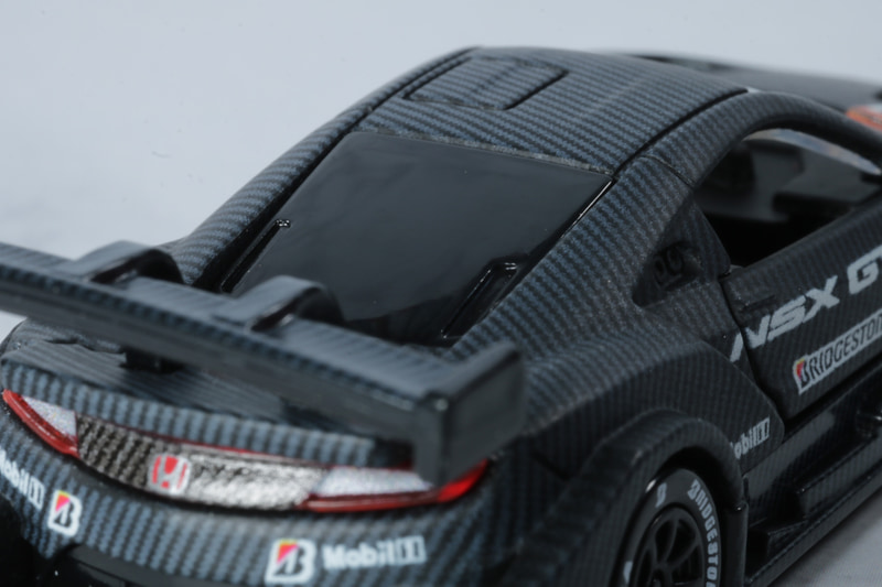 左右ドアの開閉アクションを搭載