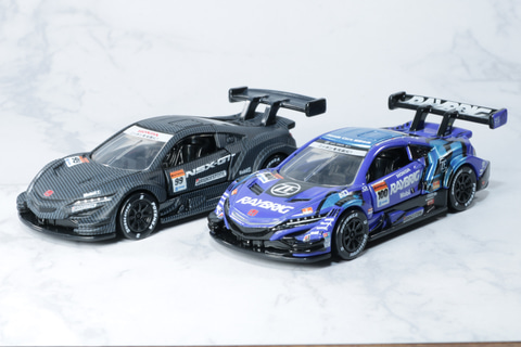 トミカ　エンツォフェラーリ　セレナ　トヨタGR86 未開封 トミカ エンツォフェラーリ セレナ トヨタGR86 未開封 sddefault.jpg