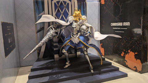 SHIBUYA TSUTAYA」にて「SHIBUYA SCRAMBLE FIGURE」のリアル販売が実施