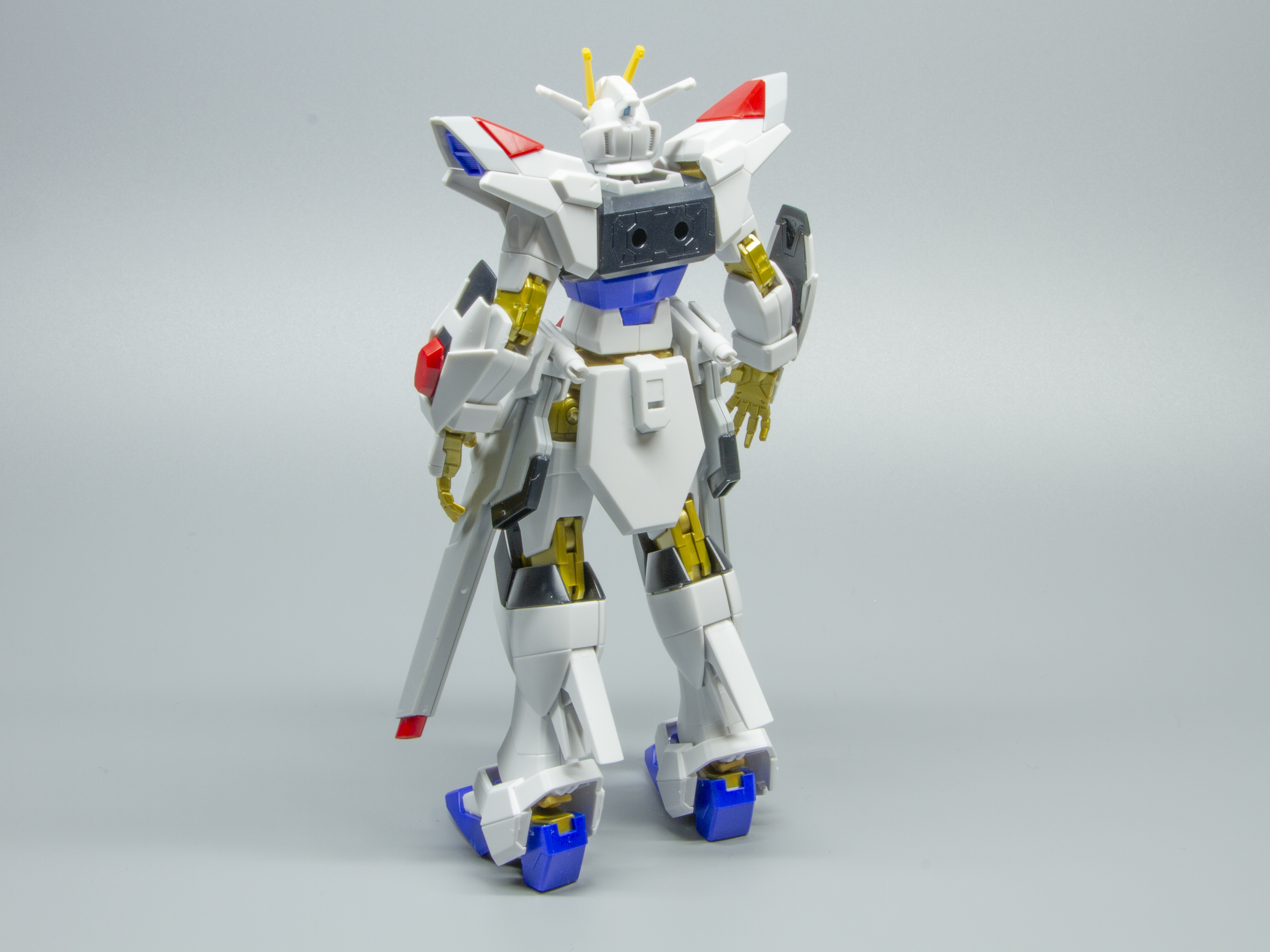 背面