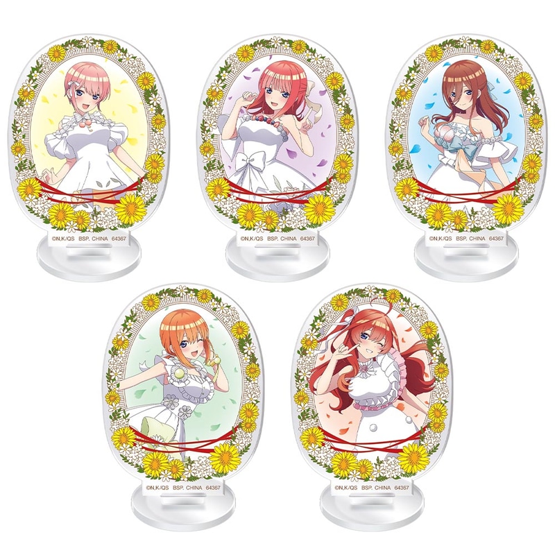 バースデイケーキのホイップをモチーフにしたドレスの五姉妹。キャラクターごとにドレスのデザインが異なっている。サイズは約7cm