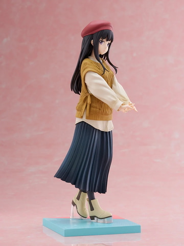 錦木千束　井ノ上たきな　冬服　フィギュア　ＴＥＮＩＴＯＬ　リコリコ リコリス・リコイル」より千束とたきなの冬コーデ姿を「TENITOL