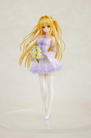 To LOVEる -とらぶる- ダークネス」より金色の闇がウェディングドレス