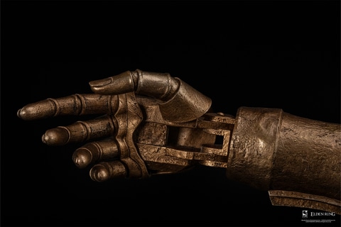 ELDEN RING」より1/1スケールレプリカ「マレニアの義手」が2025年6月に