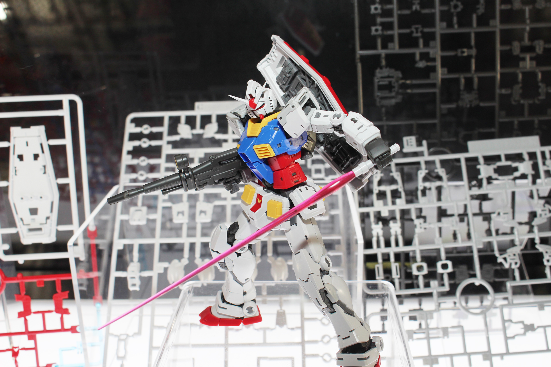 「RG 1/144 RX-78-2 ガンダム Ver.2.0」。RGガンダムが14年ぶりにアップデート。詳細は後日撮り下ろし記事にてお届けする