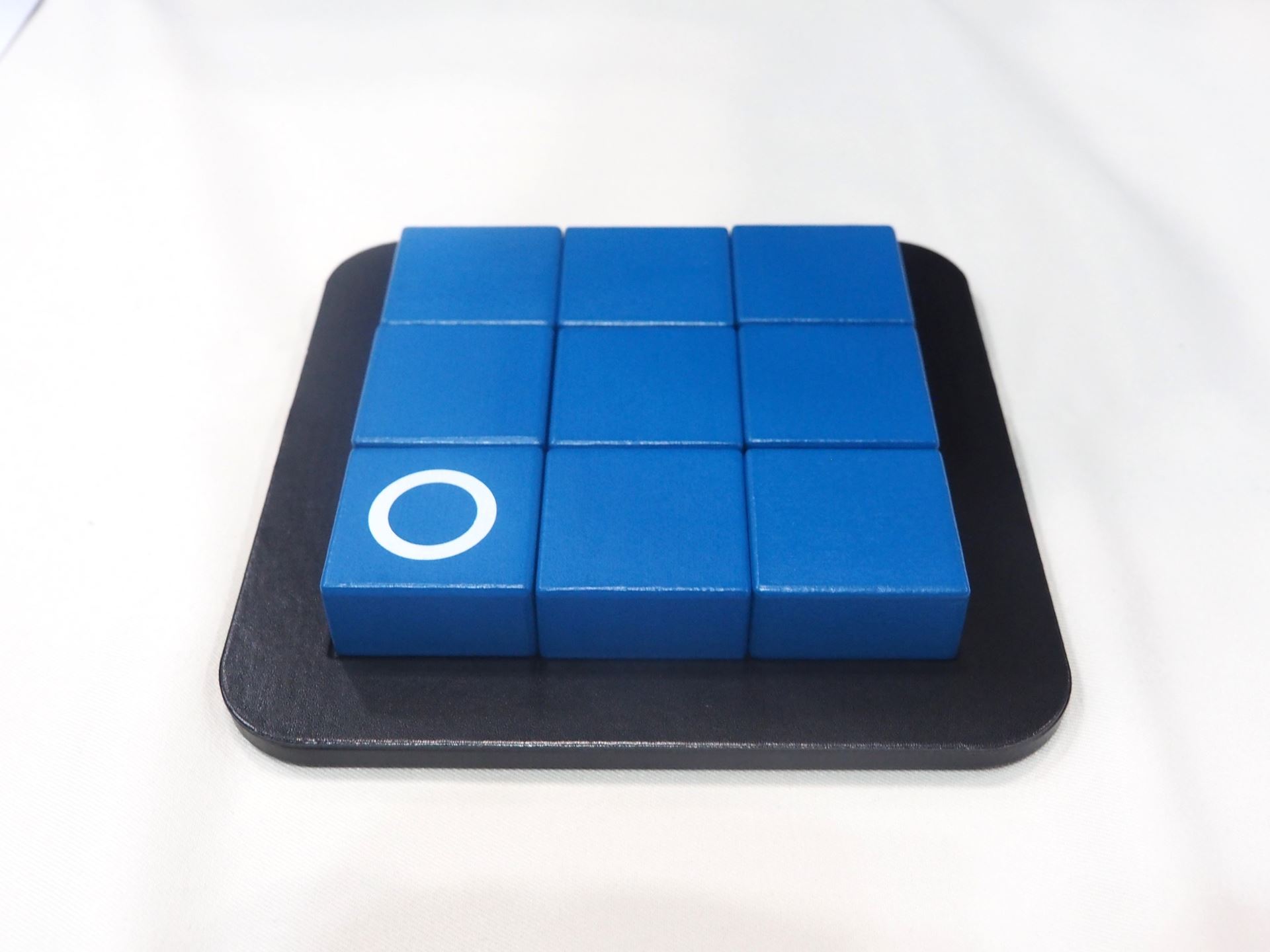 最初に表にしたコマは「O」であった