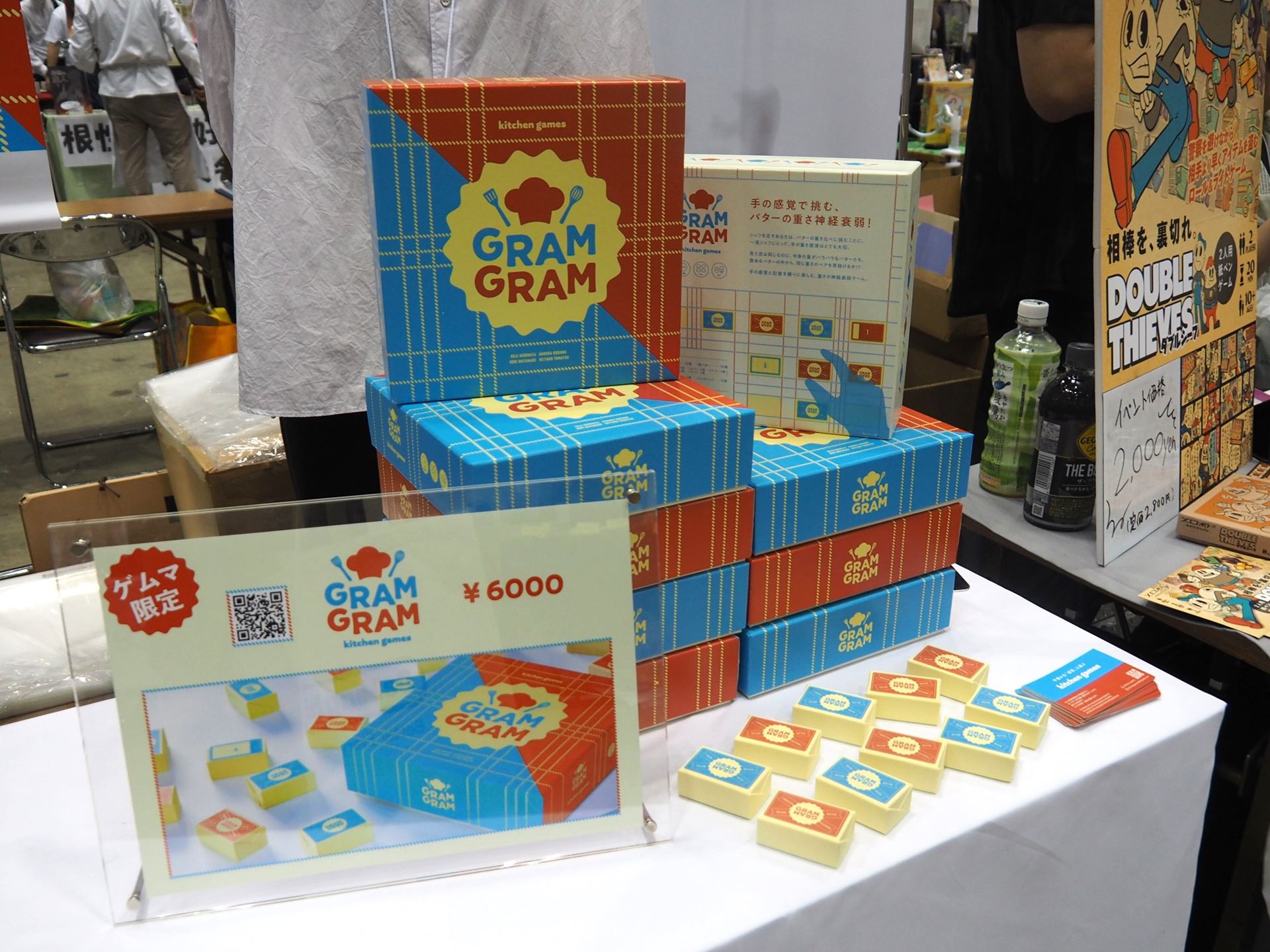 新作ゲーム「GRAM GRAM」のパッケージ。ブースでは6,000円で販売されていた