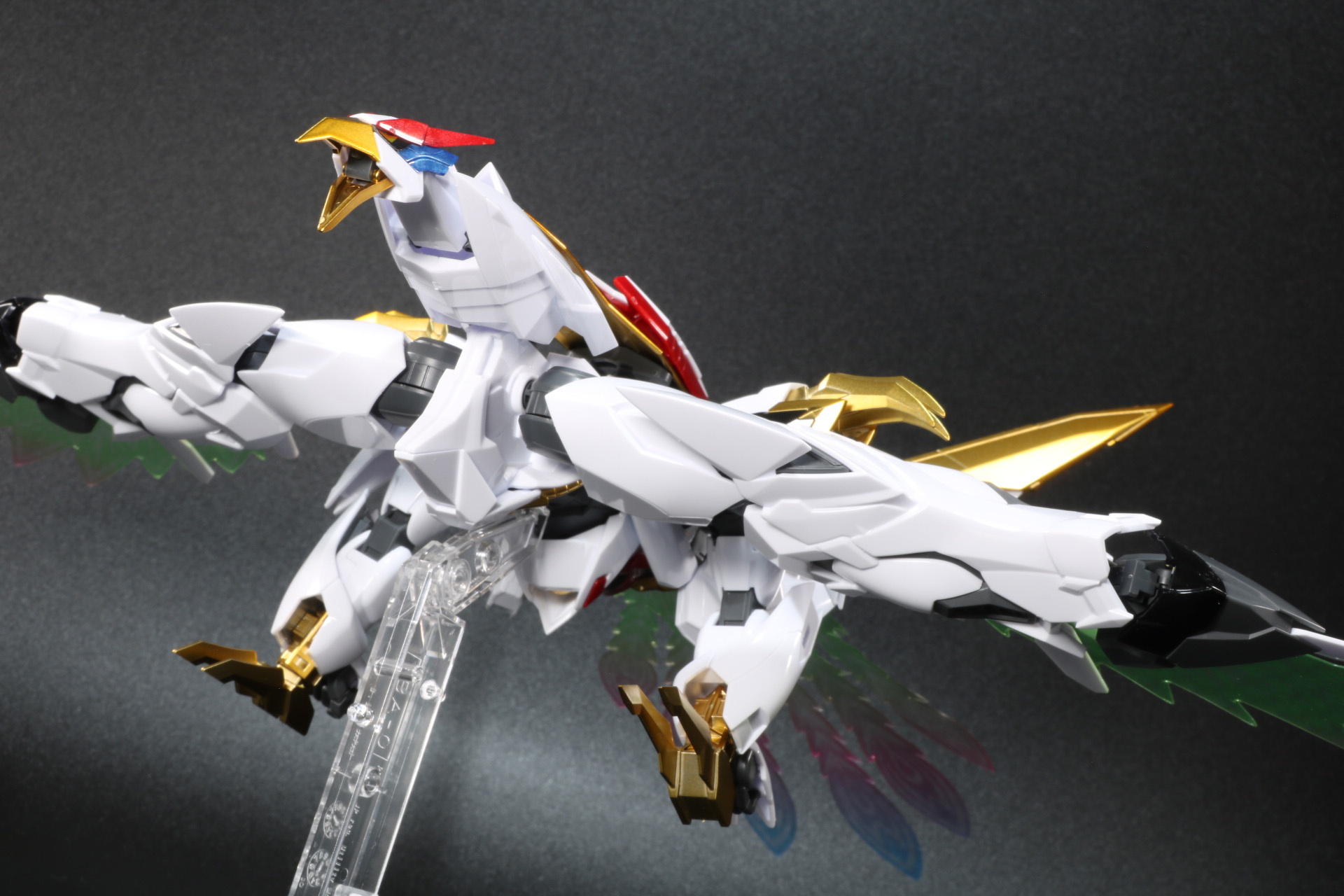 地上の相手に「鳳雷波」を放つ