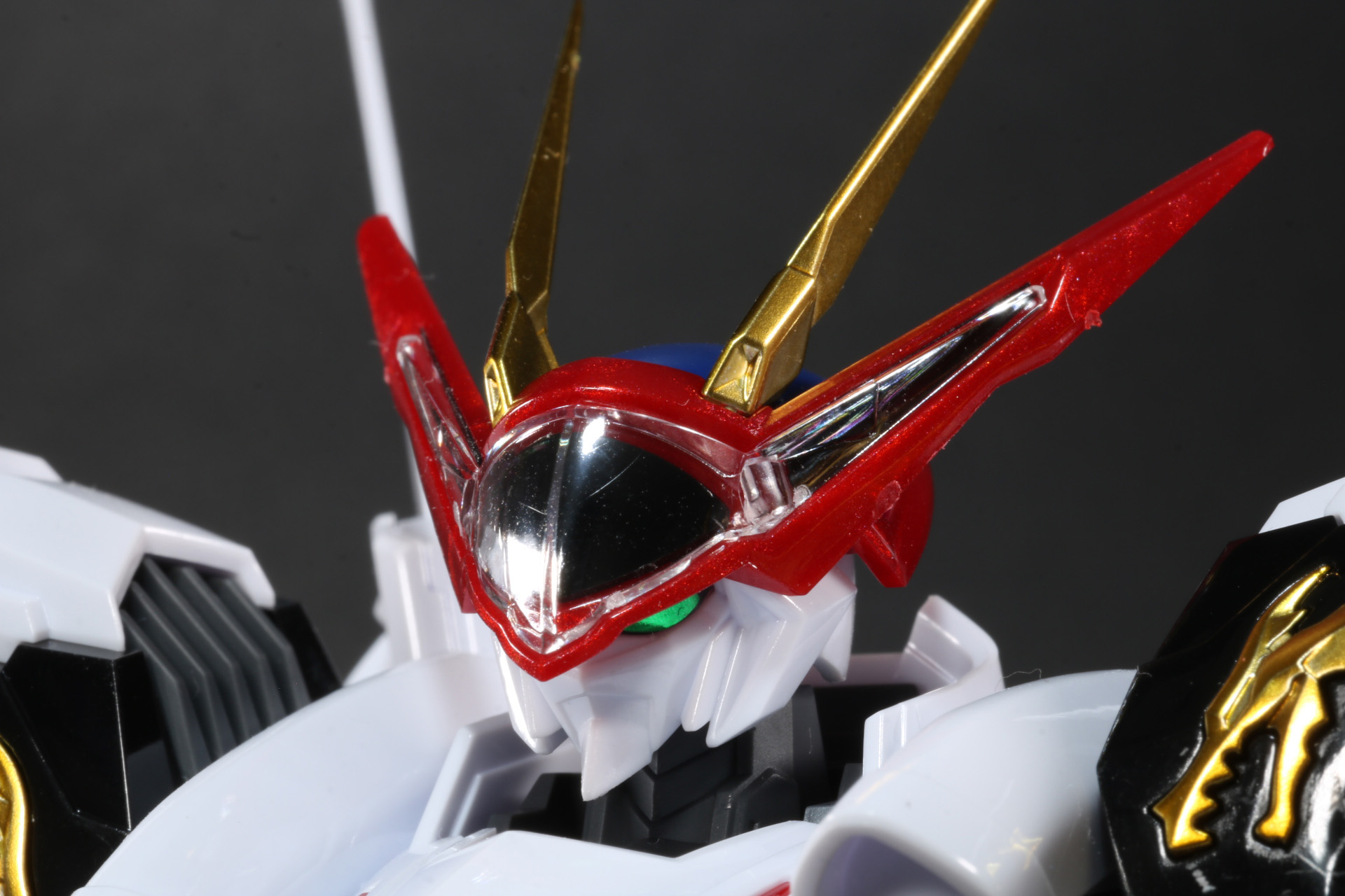 頭部はTVアニメ版のデザインが再現されてる