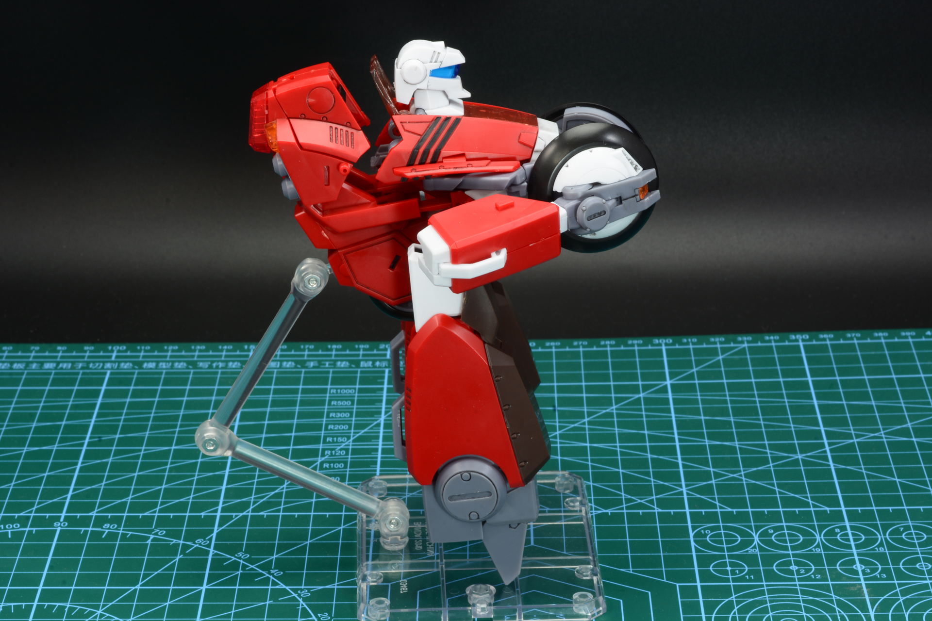 手足がかなりコンパクトになった