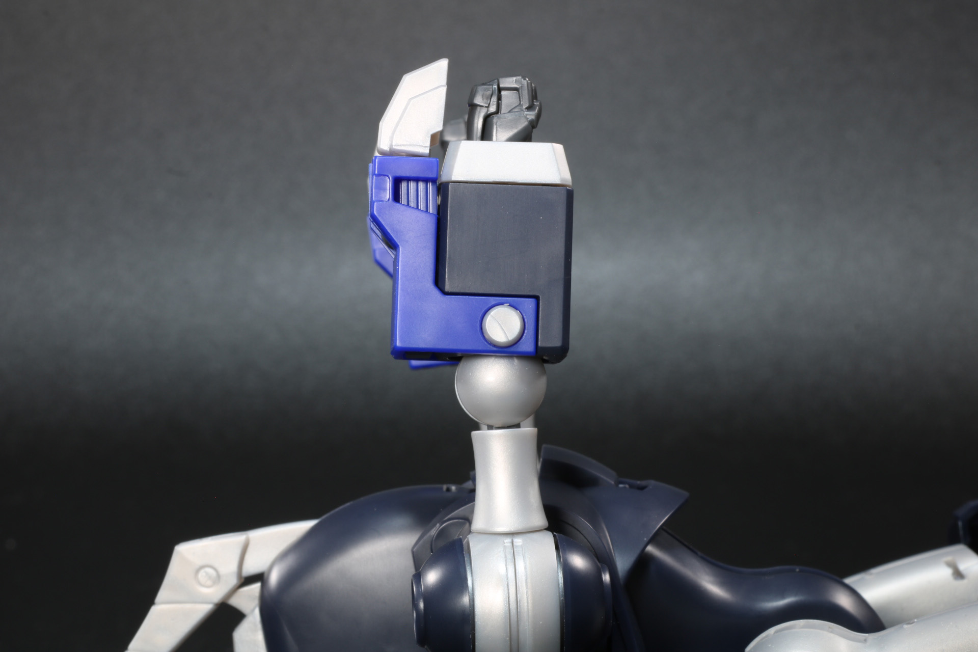 前腕部を反転させる